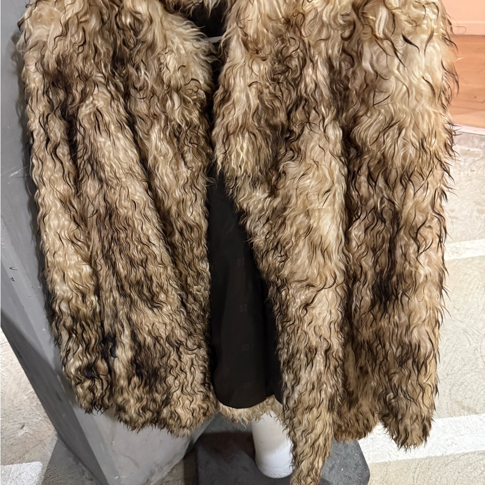 Faux Fur Coat in Brown and Black - Picture 3 of 6